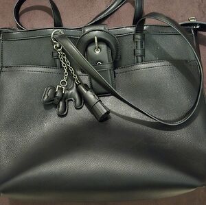 Steve MADDEN Elegant Black Leather Tote Bag